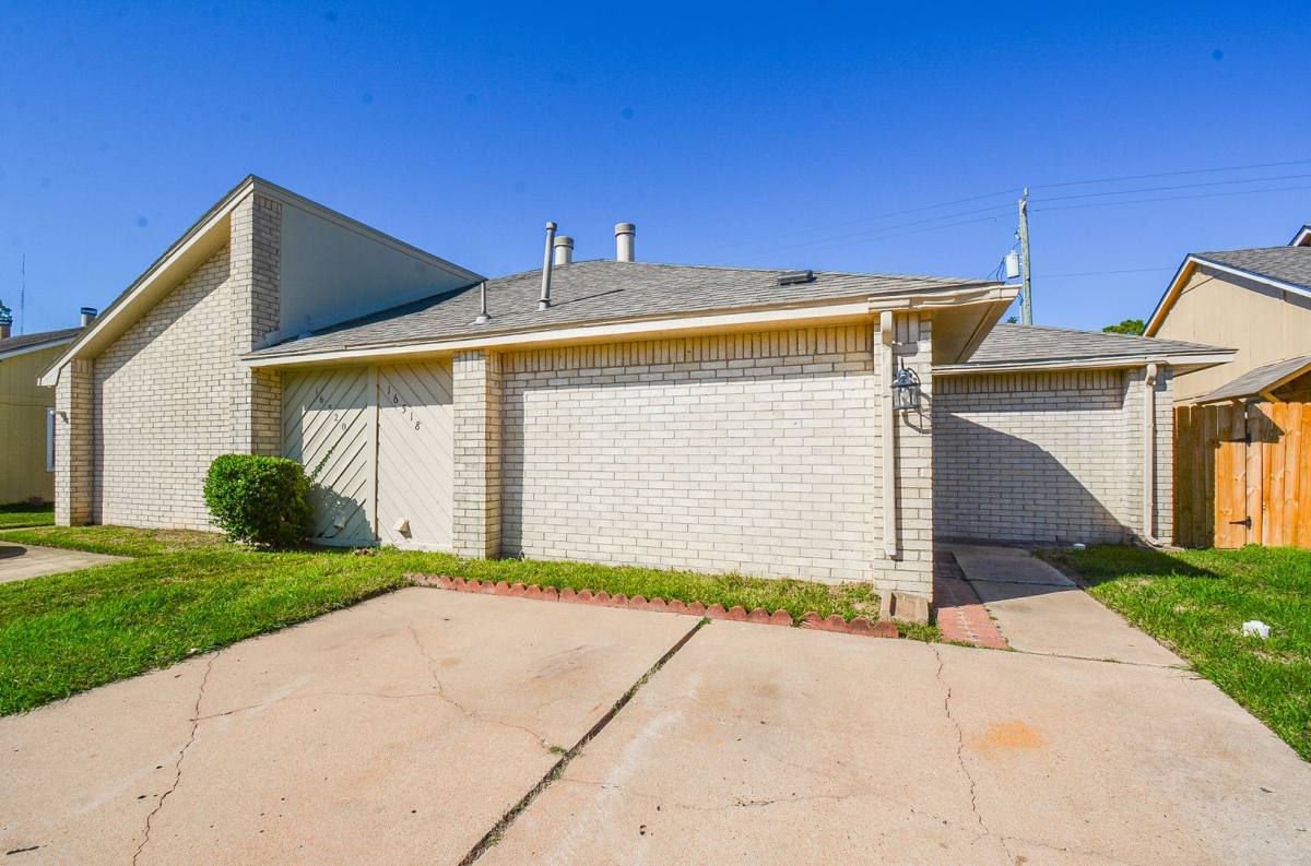 House for rent at 16518 Monte Carlo Lane, Houston, TX 77053