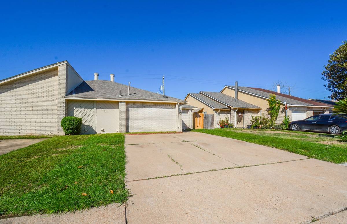 House for rent at 16518 Monte Carlo Lane, Houston, TX 77053