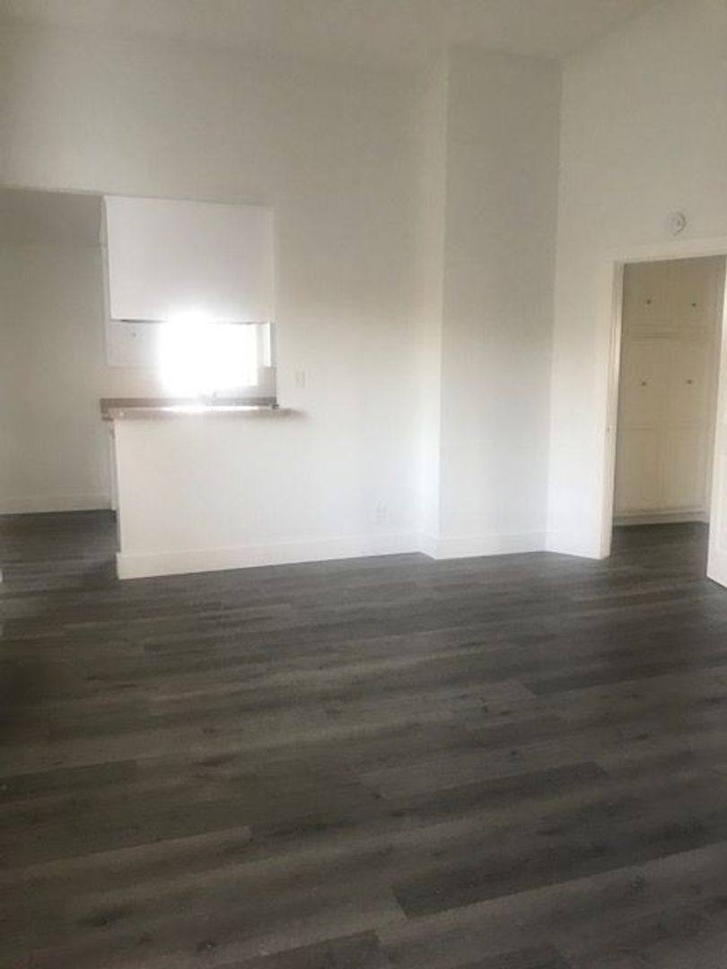 Apartment for rent at 4260 Green Ave, Los Alamitos, CA 90720