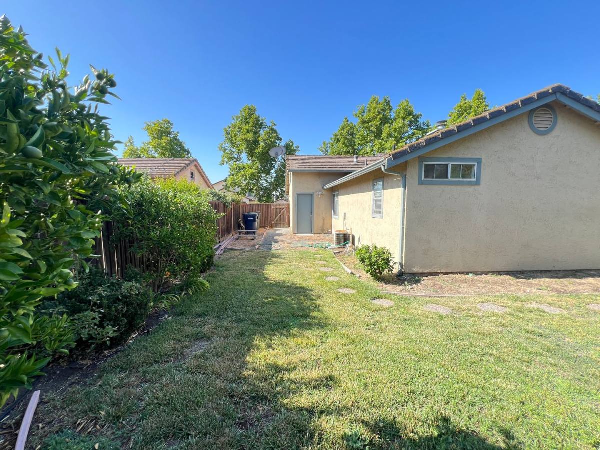 House for rent at 6968 Sunridge Dr, Livermore, CA 94551
