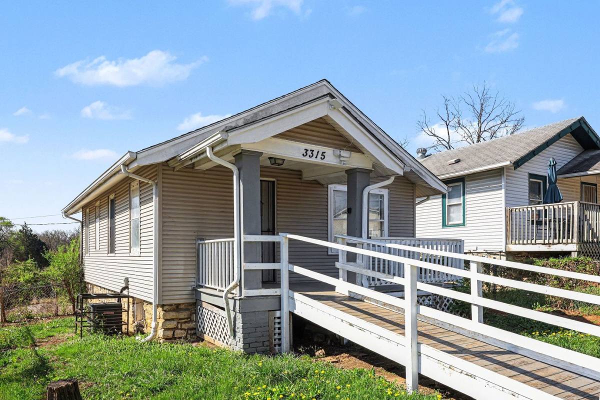 House for rent at 3315 E 52nd St, Kansas City, MO 64130