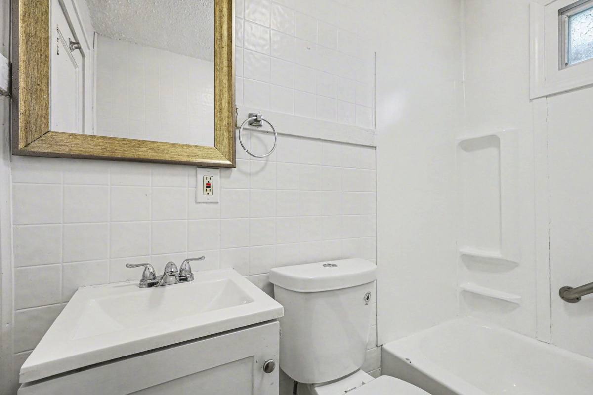 House for rent at 3315 E 52nd St, Kansas City, MO 64130