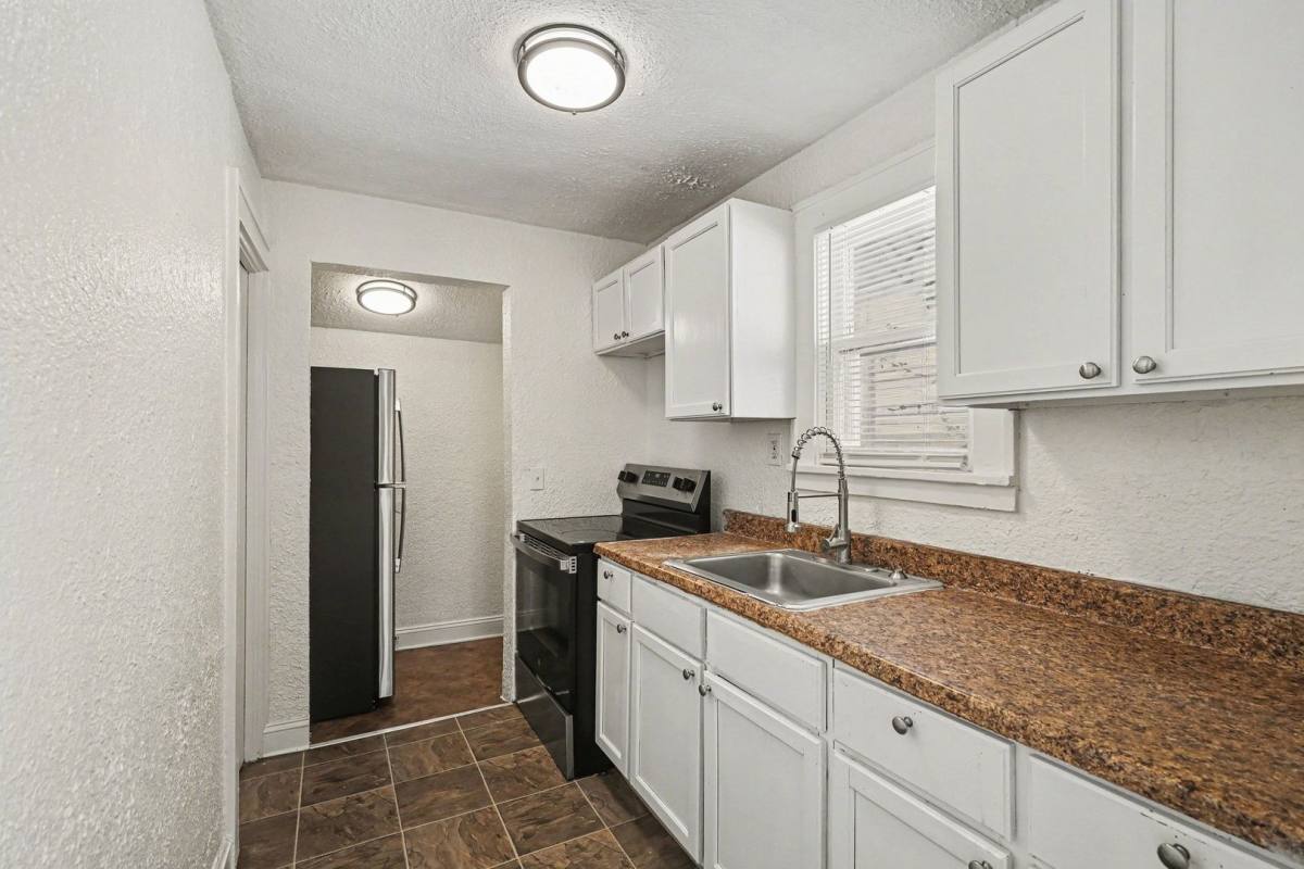 House for rent at 3315 E 52nd St, Kansas City, MO 64130