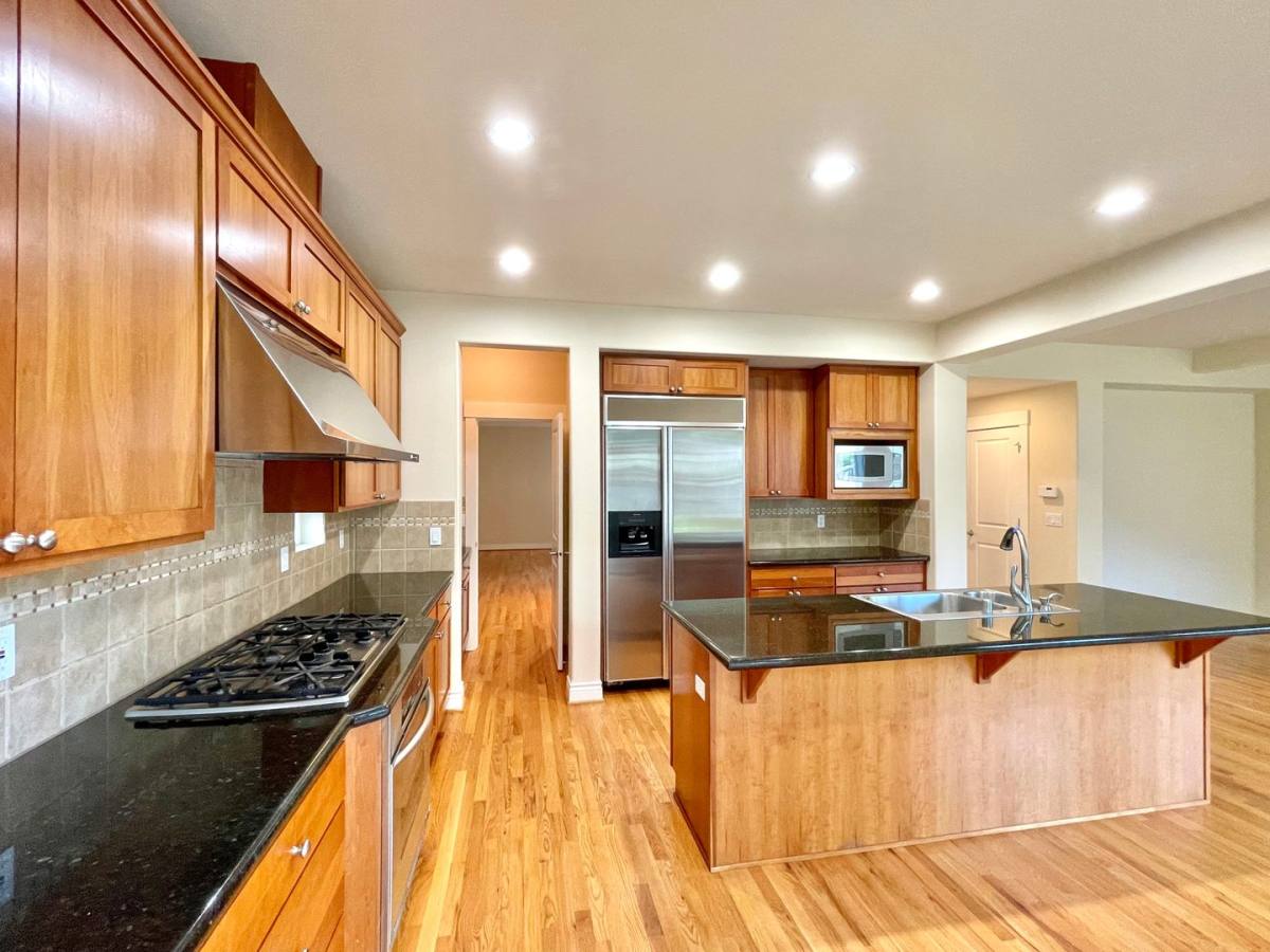 House for rent at 2646 116th Ave NE, Bellevue, WA 98004