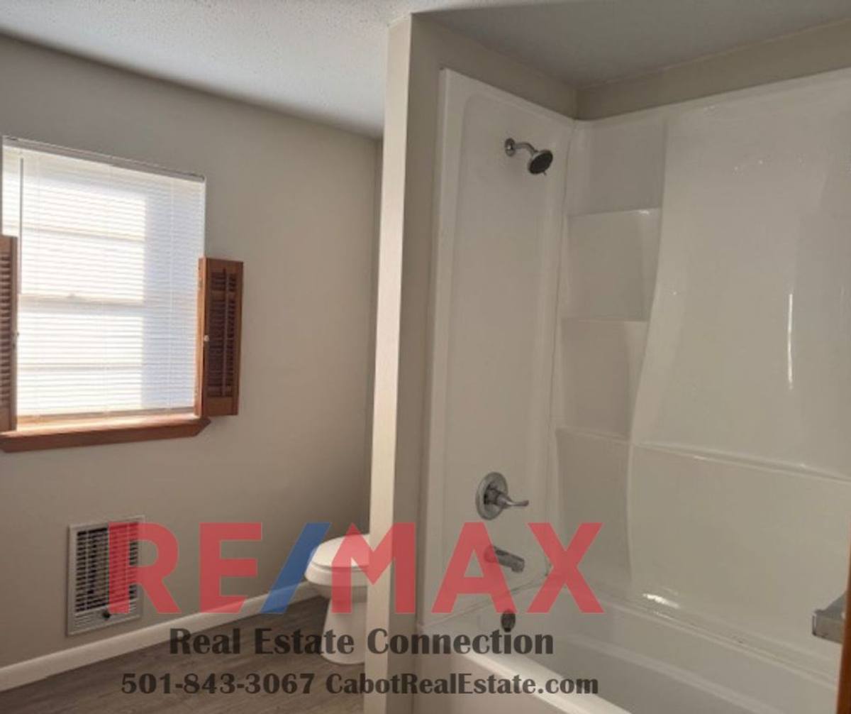 House for rent at 17 Pleasant St, Cabot, AR 72023