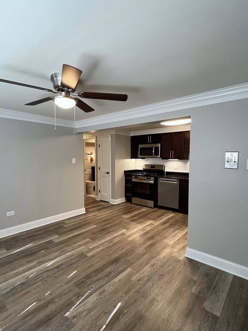 Apartment for rent at 2300 Burlington Ave, Downers Grove, IL 60515