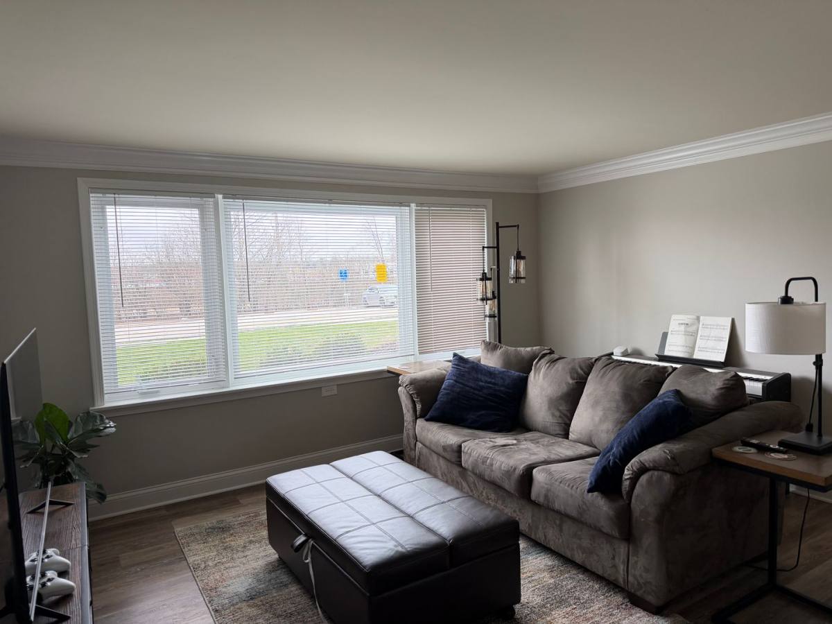 Apartment for rent at 2300 Burlington Ave, Downers Grove, IL 60515