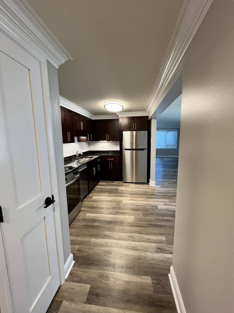 Apartment for rent at 2300 Burlington Ave, Downers Grove, IL 60515