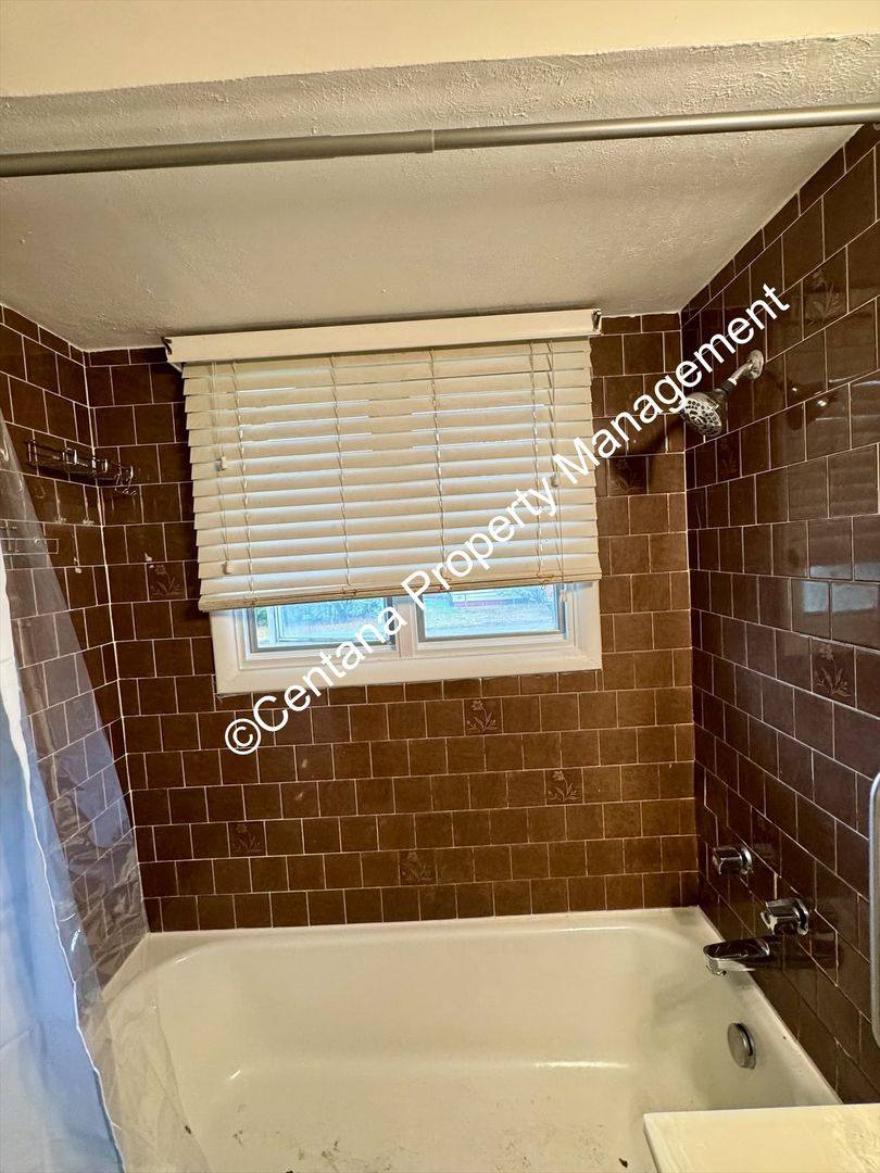 Apartment for rent at 2001 Thomas, Butte, MT 59701