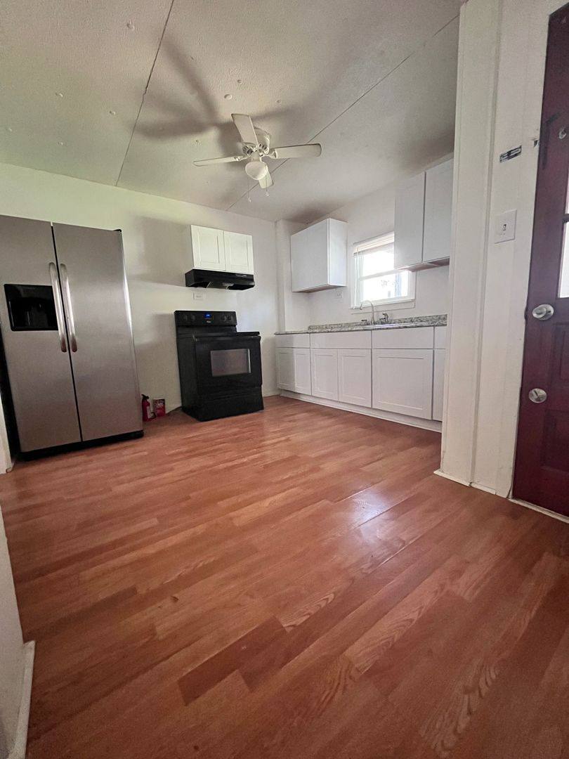 House for rent at 504 Laurel St, Minersville, PA 17954
