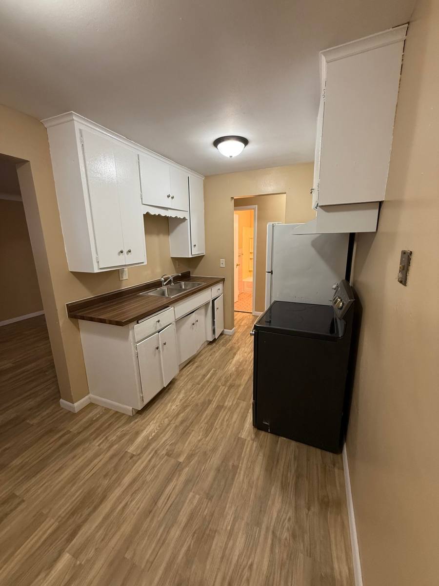 Apartment for rent at 1115 York Ave #9, Saint Paul, MN 55106