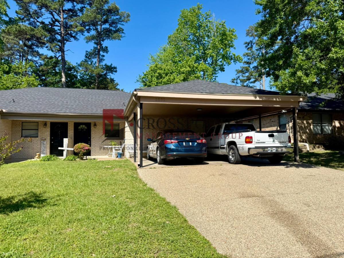 Townhouse for rent at 2531 2533 Westminster Dr, Tyler, TX 75701