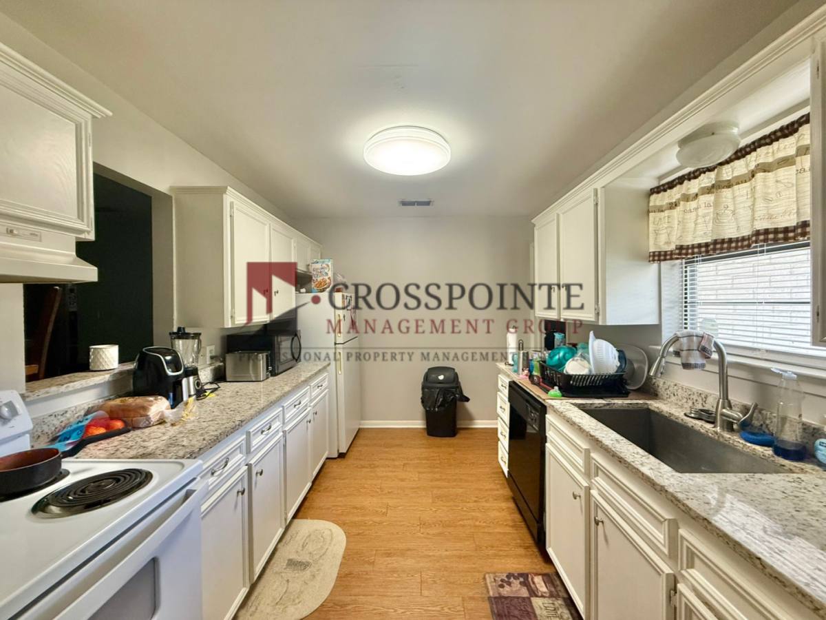 Townhouse for rent at 2531 2533 Westminster Dr, Tyler, TX 75701