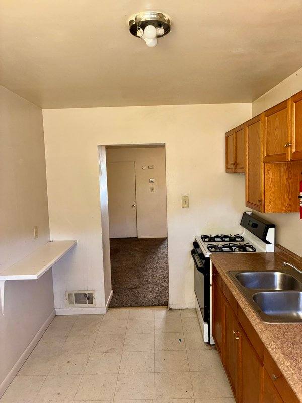 Apartment for rent at 1126A Dohrman St, McKees Rocks, PA 15136