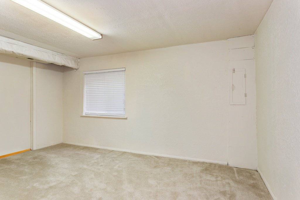 House for rent at 4955 S Flanders Court, Aurora, CO 80015