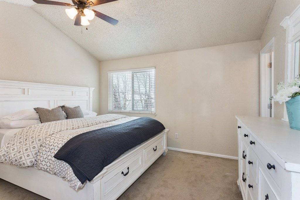 House for rent at 4955 S Flanders Court, Aurora, CO 80015