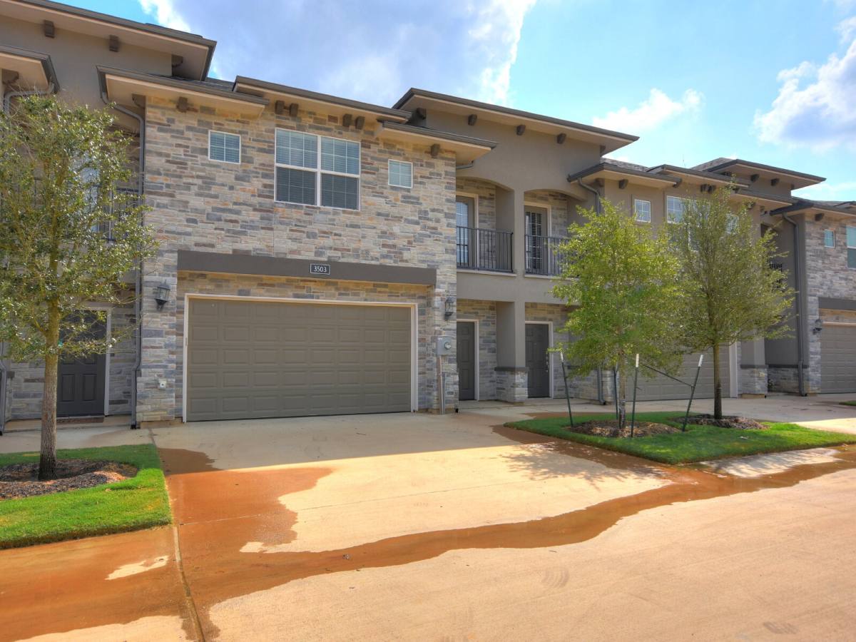 Townhouse for rent at 3503 Summerway Dr, College Station, TX 77845