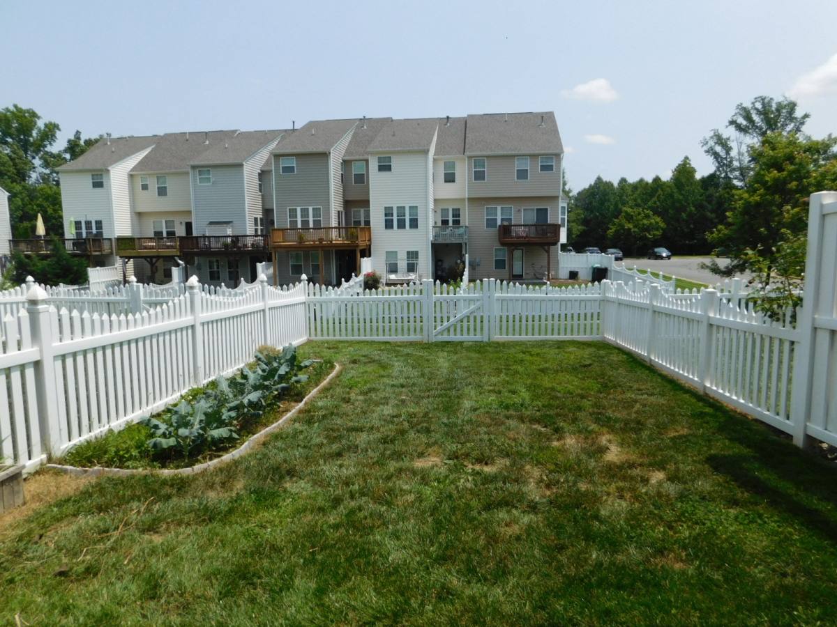 Townhouse for rent at 8197 Belton Circle, Mechanicsville, VA 23116