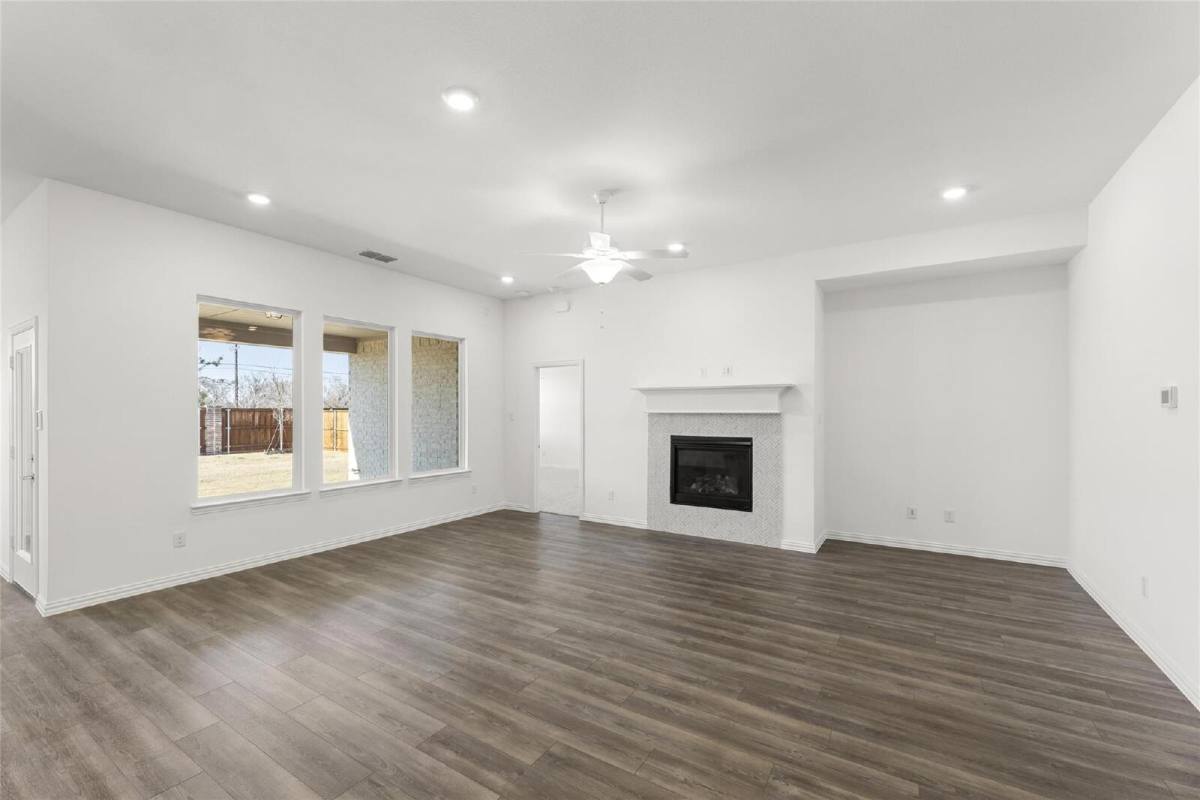 House for rent at 2109 Hibiscus Lane, Melissa, TX 75454