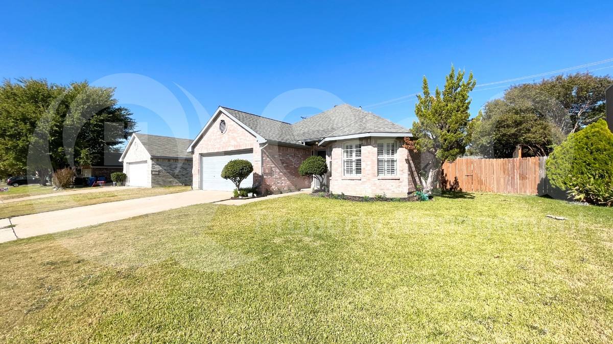 House for rent at 5509 Cypress Dr, Rowlett, TX 75089
