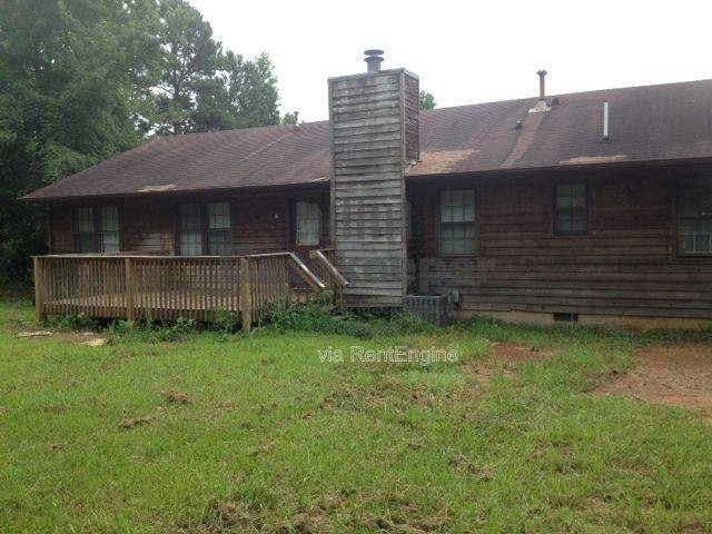 House for rent at 125 Elberta Dr, Newnan, GA 30265