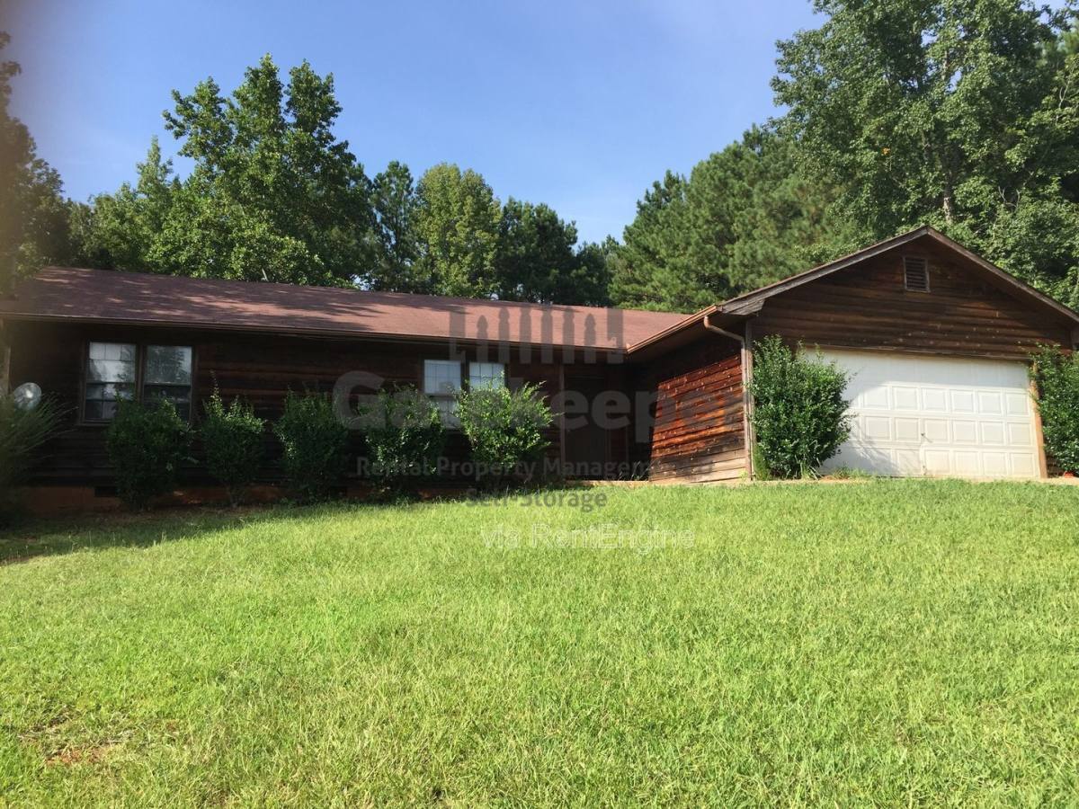 House for rent at 125 Elberta Dr, Newnan, GA 30265