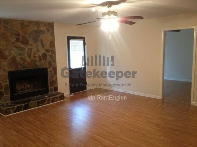 House for rent at 125 Elberta Dr, Newnan, GA 30265