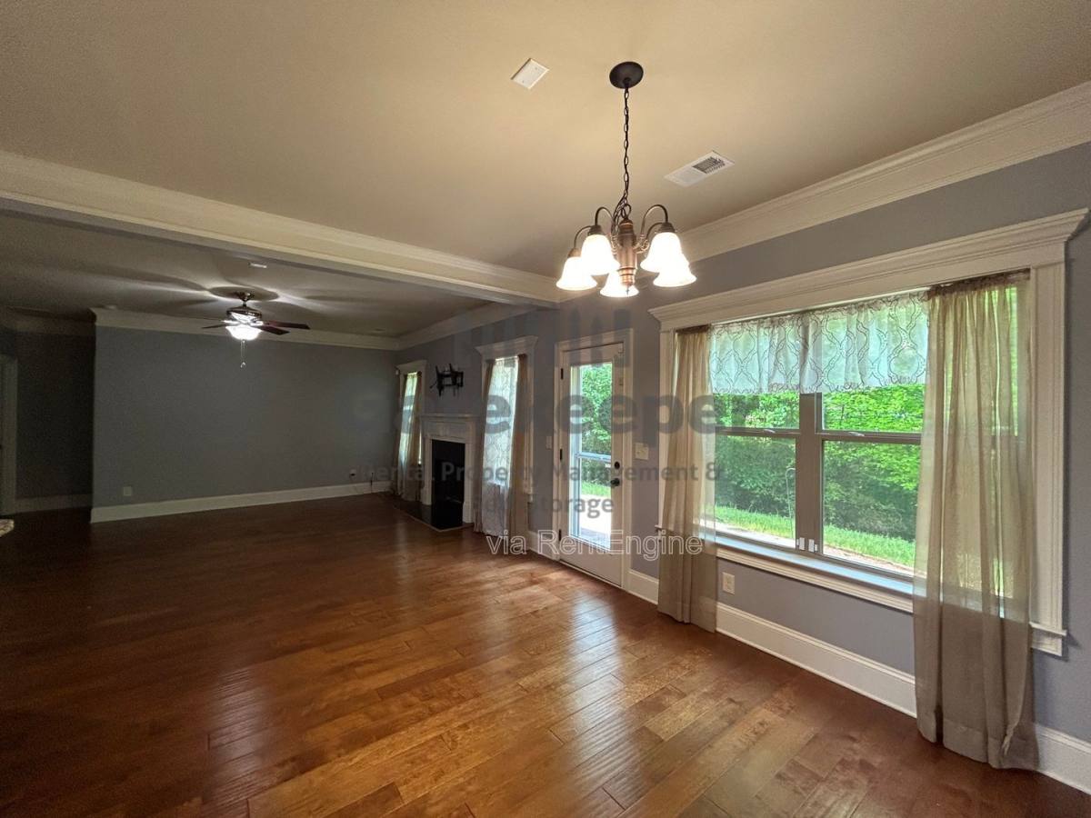 House for rent at 124 Village Place, Newnan, GA 30265