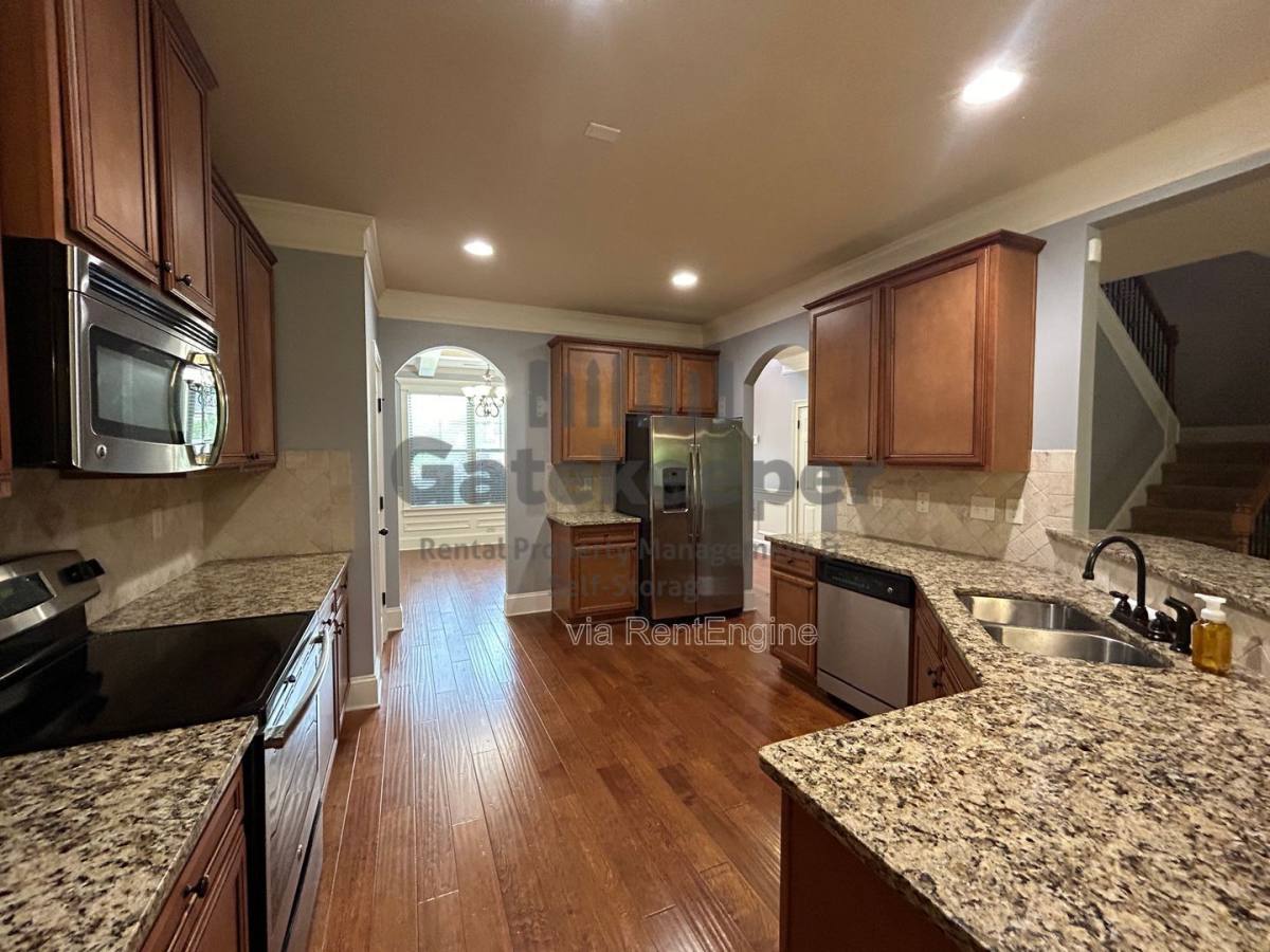 House for rent at 124 Village Place, Newnan, GA 30265
