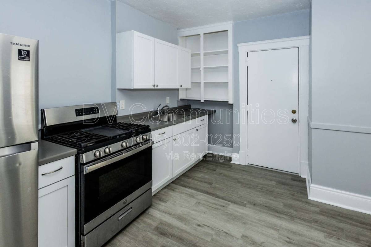 Apartment for rent at 1609 Lakewood Ave #4, Lakewood, OH 44107