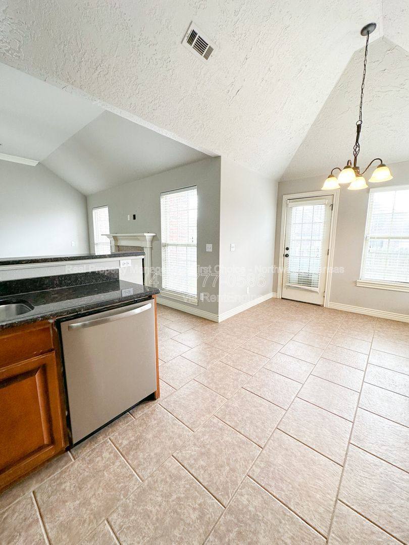 House for rent at 4093 W Song Bird Place, Fayetteville, AR 72704
