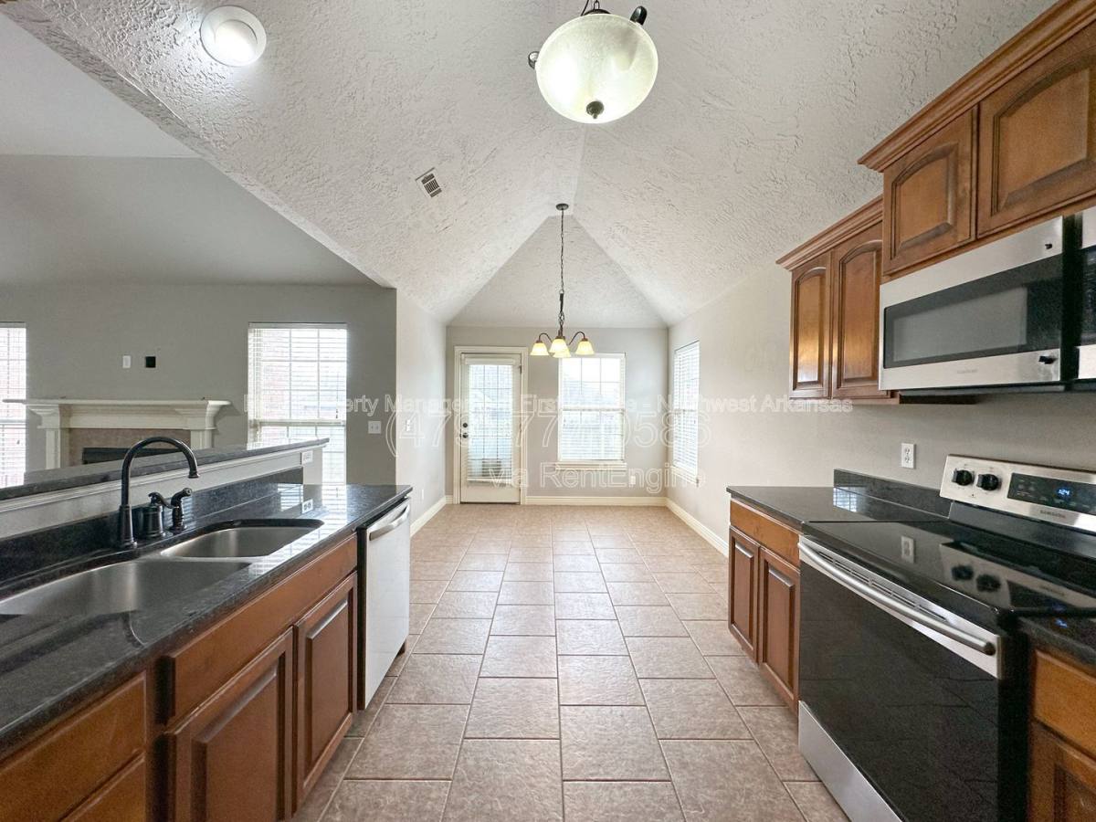 House for rent at 4093 W Song Bird Place, Fayetteville, AR 72704