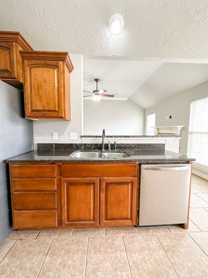 House for rent at 4093 W Song Bird Place, Fayetteville, AR 72704