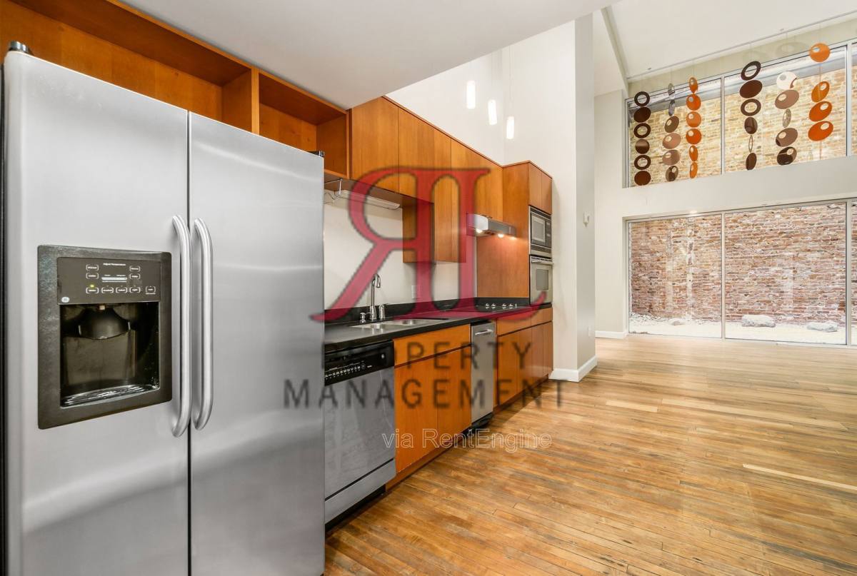 Apartment for rent at 106 N High St #101, Columbus, OH 43215
