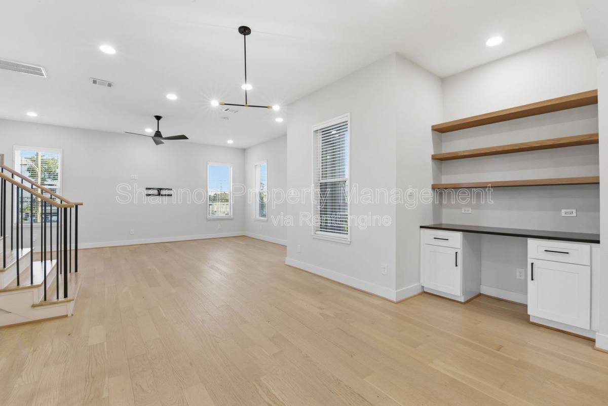 Apartment for rent at 2204 Lou Ellen Lane #C, Houston, TX 77018