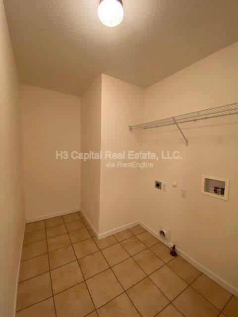 Apartment for rent at 55 Crimson Court #B, Highland, IL 62249