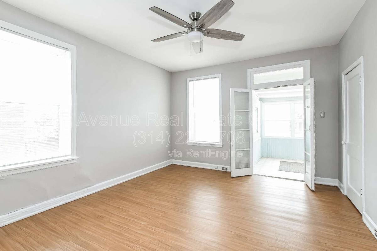 Apartment for rent at 6017 Kingsbury Ave #2F, Saint Louis, MO 63112