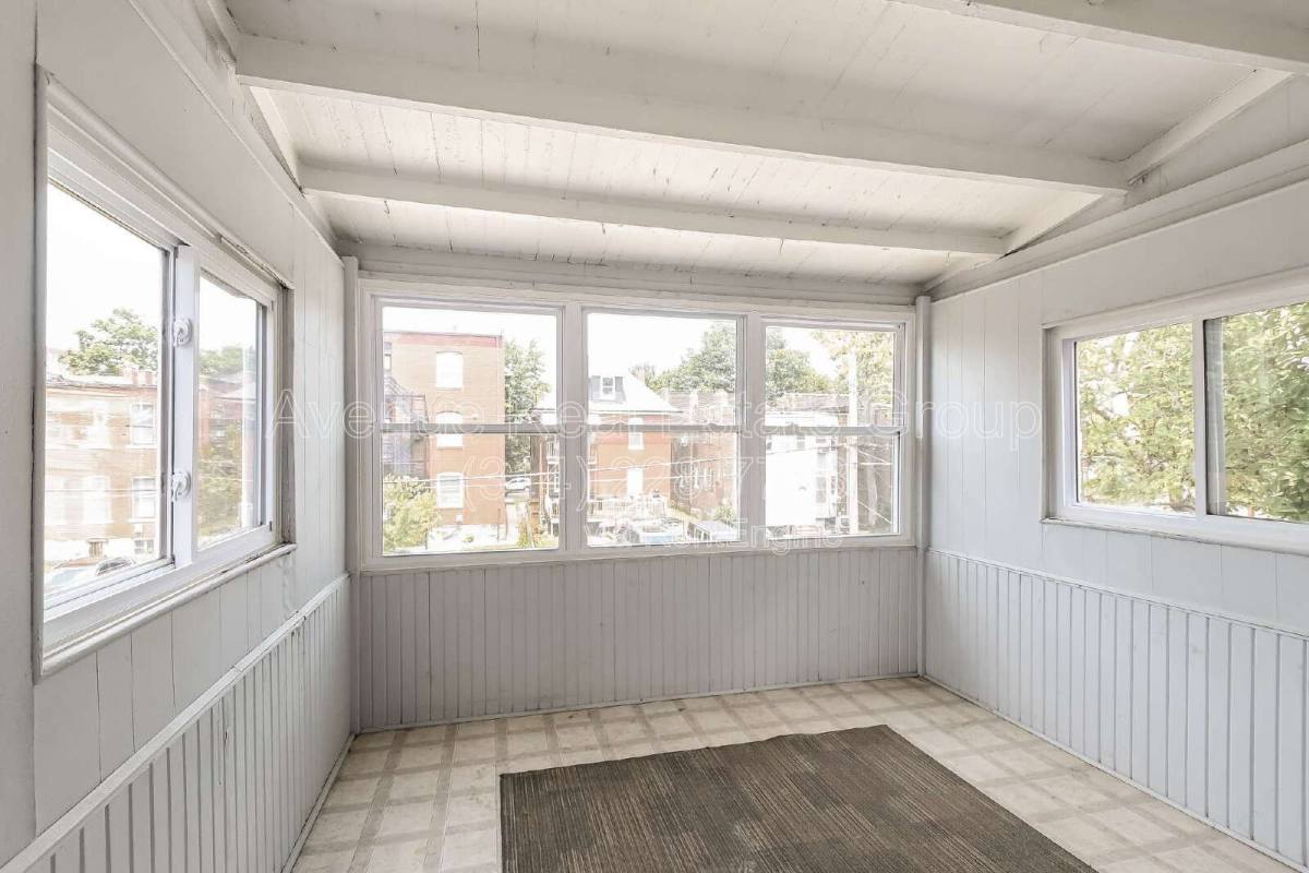 Apartment for rent at 6017 Kingsbury Ave #2F, Saint Louis, MO 63112