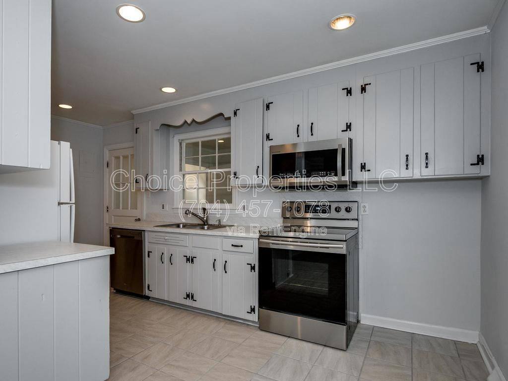 Apartment for rent at 4914 Horton Court #A, Charlotte, NC 28210