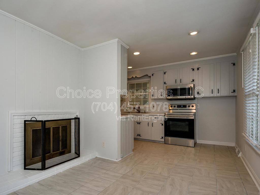 Apartment for rent at 4914 Horton Court #A, Charlotte, NC 28210
