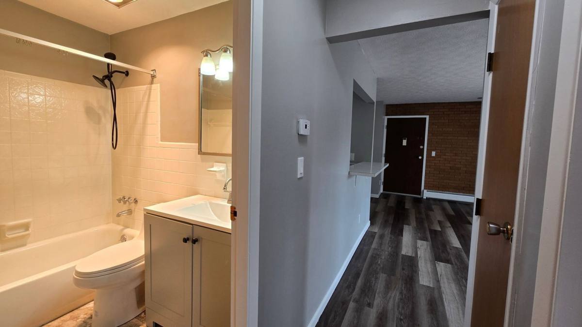 Apartment for rent at 5910 Belmont Ave #3, Cincinnati, OH 45224