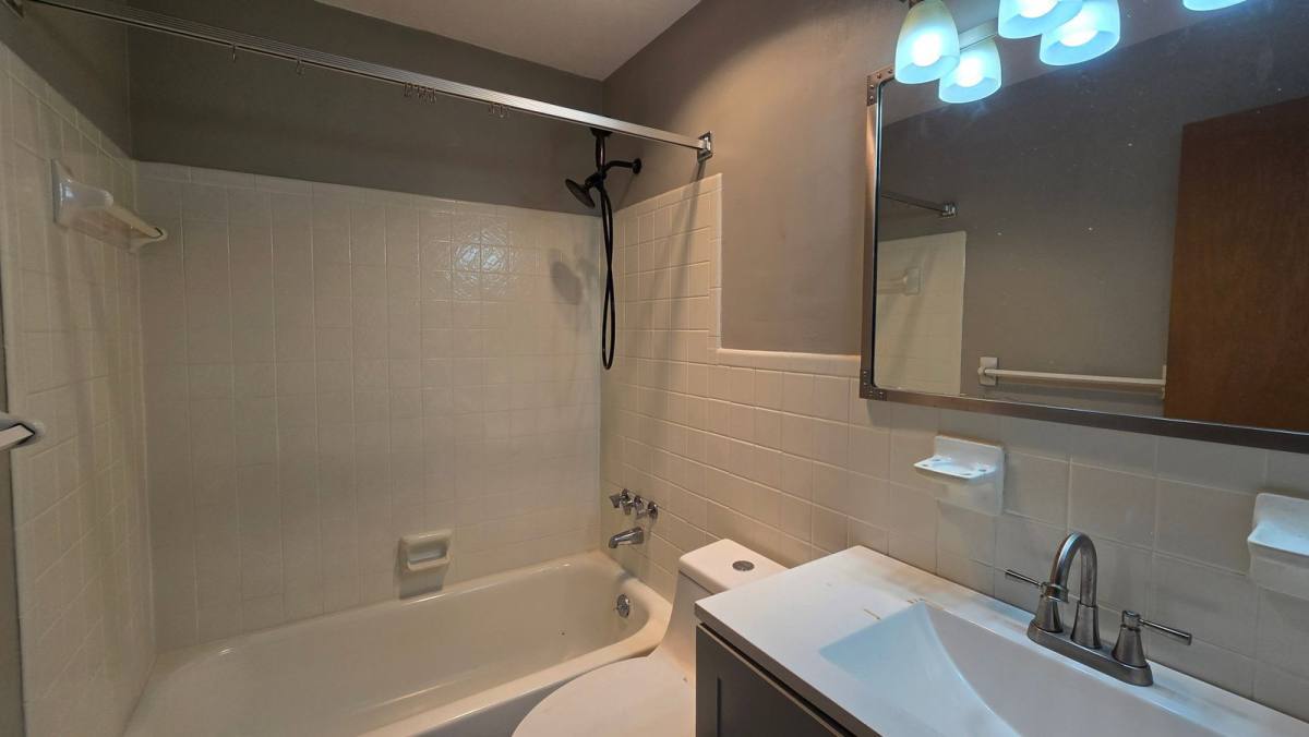 Apartment for rent at 5910 Belmont Ave #3, Cincinnati, OH 45224