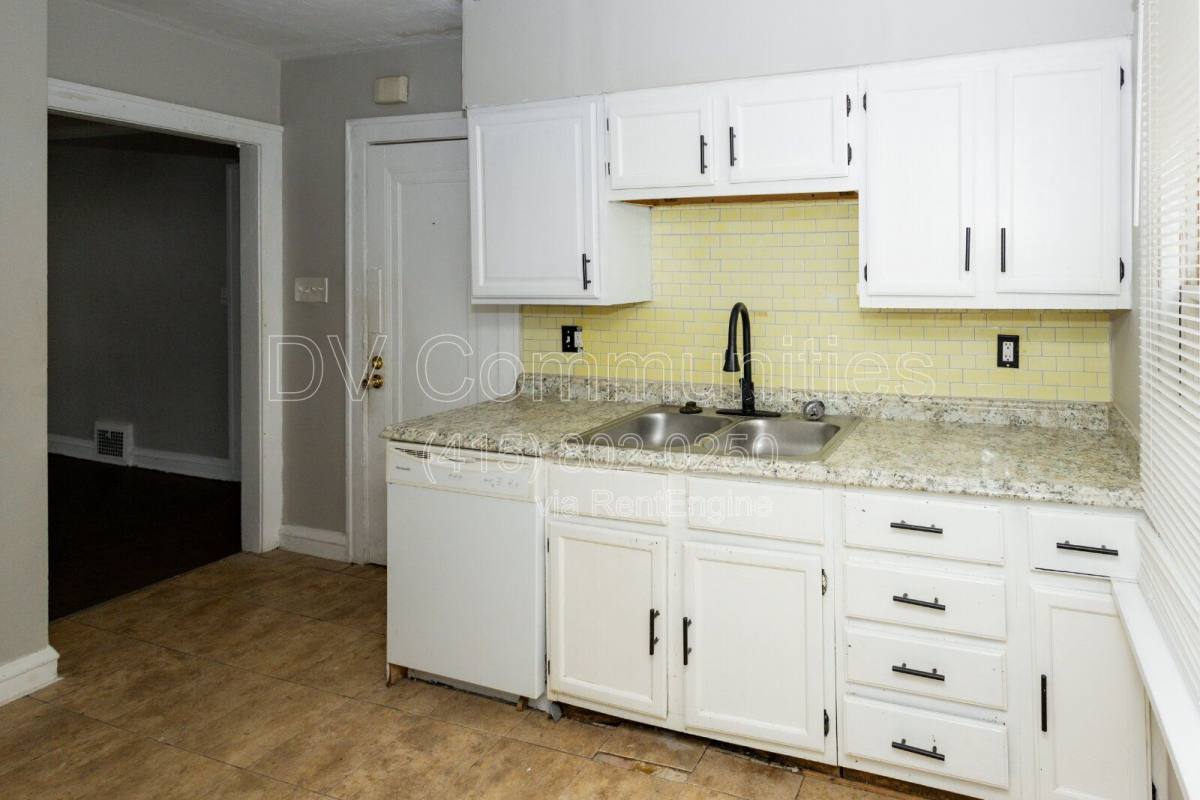 Apartment for rent at 3579 Riedham Rd #DOWN, Cleveland, OH 44120