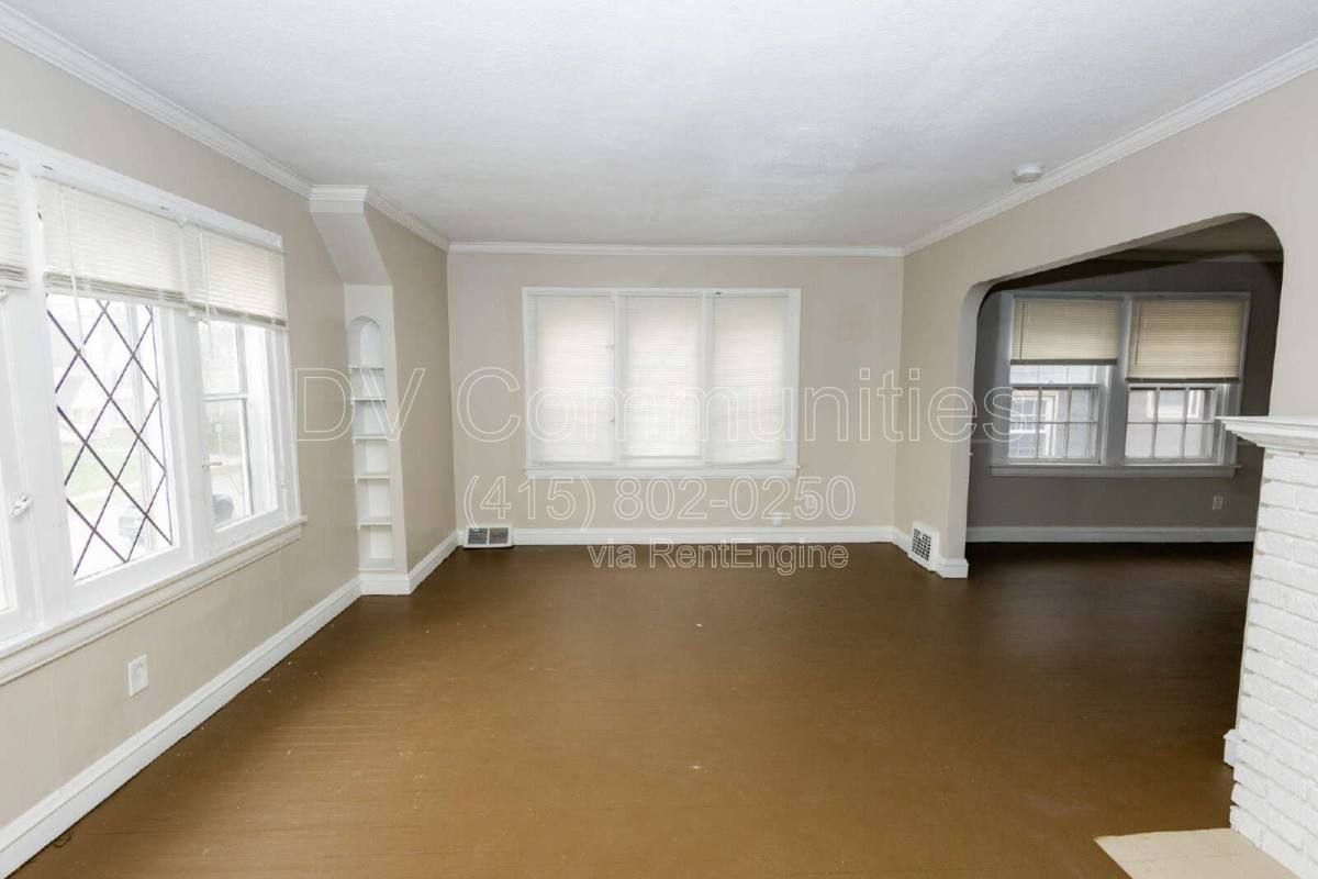 Apartment for rent at 3579 Riedham Rd #UP, Cleveland, OH 44120