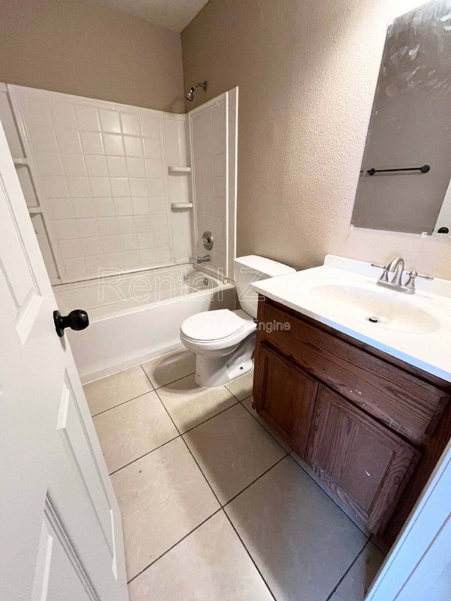 Apartment for rent at 2782 Determine Dr, Atwater, CA 95301