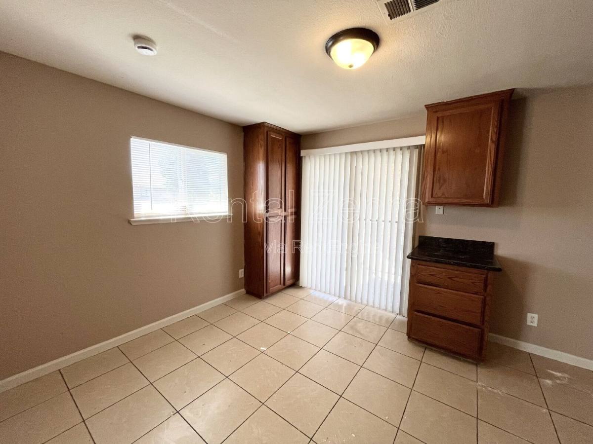 Apartment for rent at 2782 Determine Dr, Atwater, CA 95301