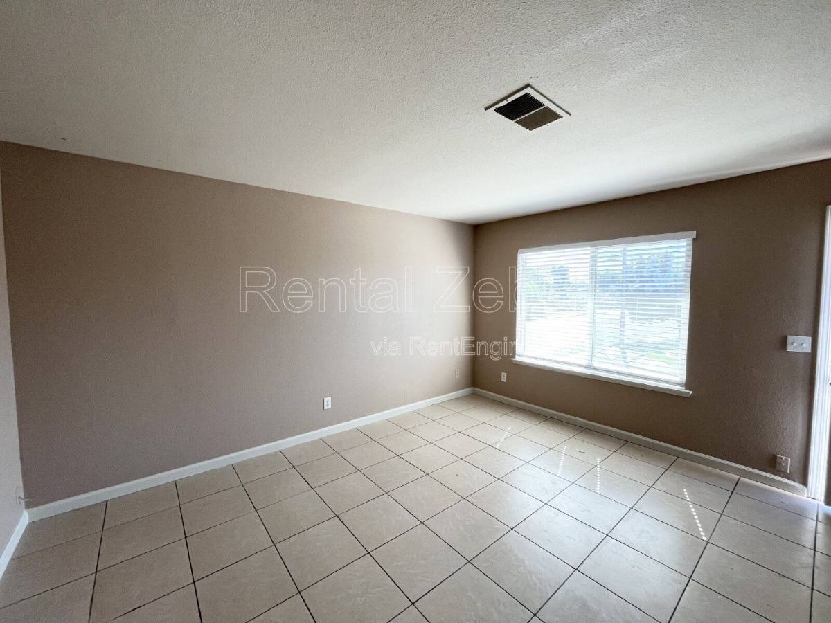 Apartment for rent at 2782 Determine Dr, Atwater, CA 95301
