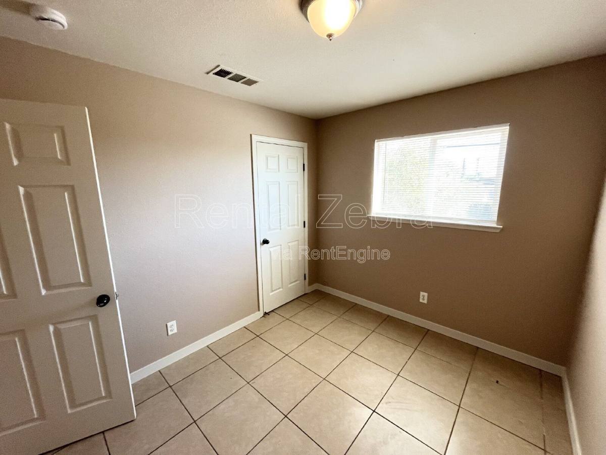 Apartment for rent at 2782 Determine Dr, Atwater, CA 95301