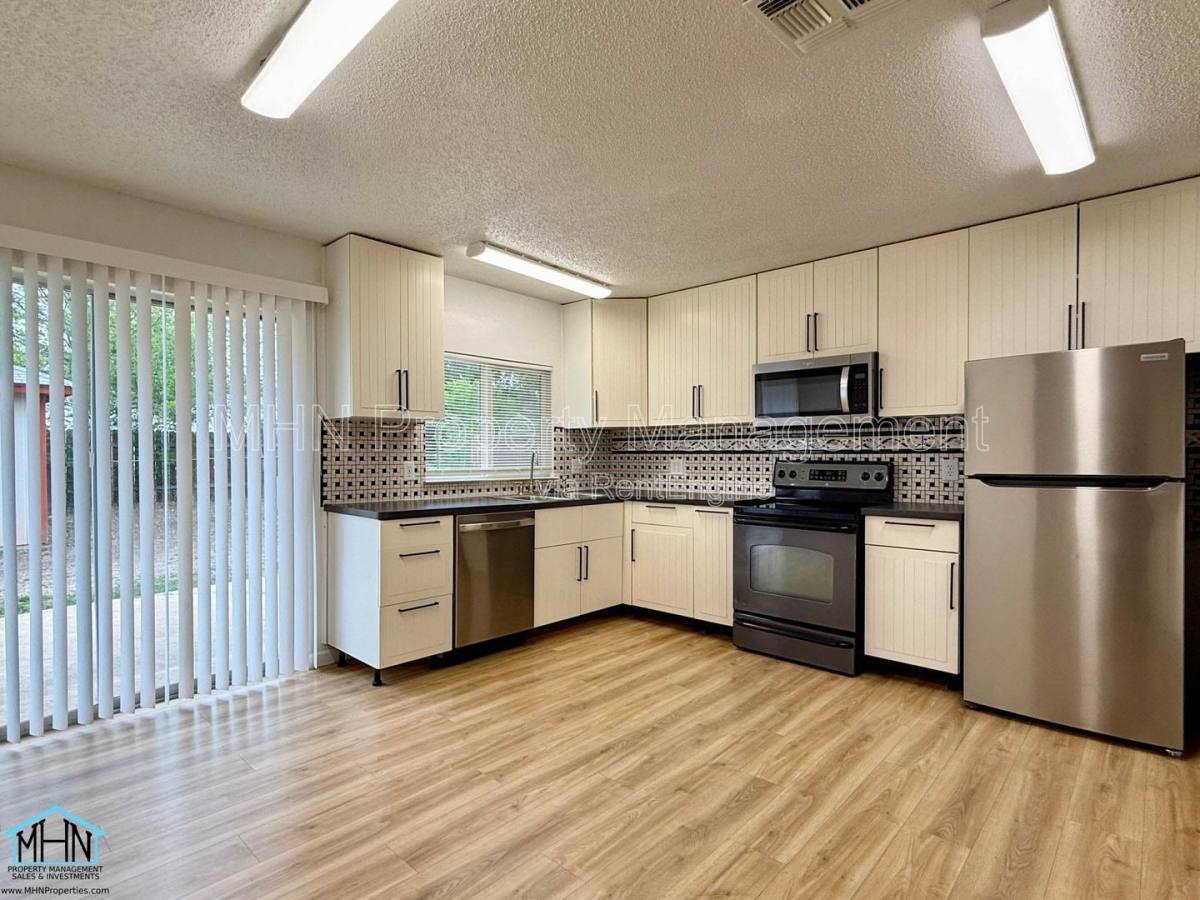 House for rent at 9607 Gold Hill Dr, San Antonio, TX 78245