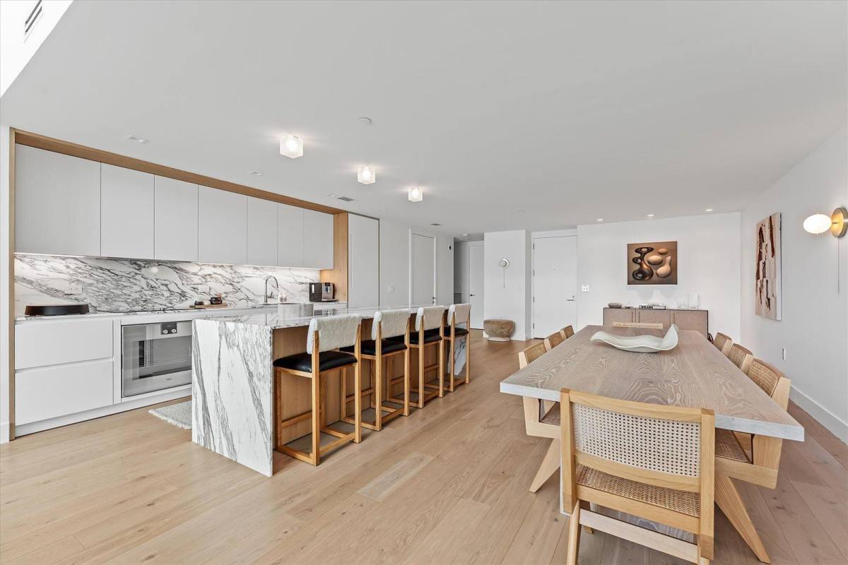 Apartment for rent at 1040 Biscayne Blvd, Miami, FL 33132